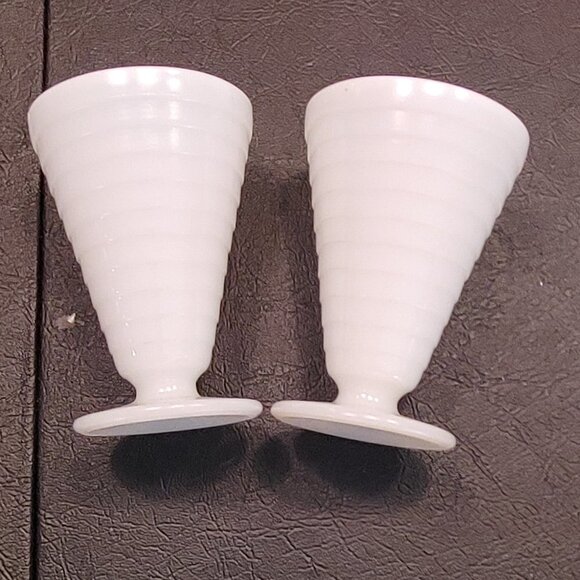 Vintage 2 Hazel Atlas White Moderntone Ice Cream Sundae Cups - Picture 2 of 4